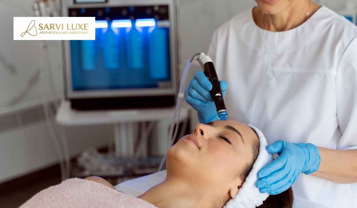 Hydrafacial treatment session in progress at Sarvi Luxe in Ashok Vihar